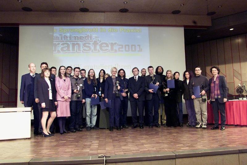Preisträger und Preisstifter beim Multimedia Transfer 2001