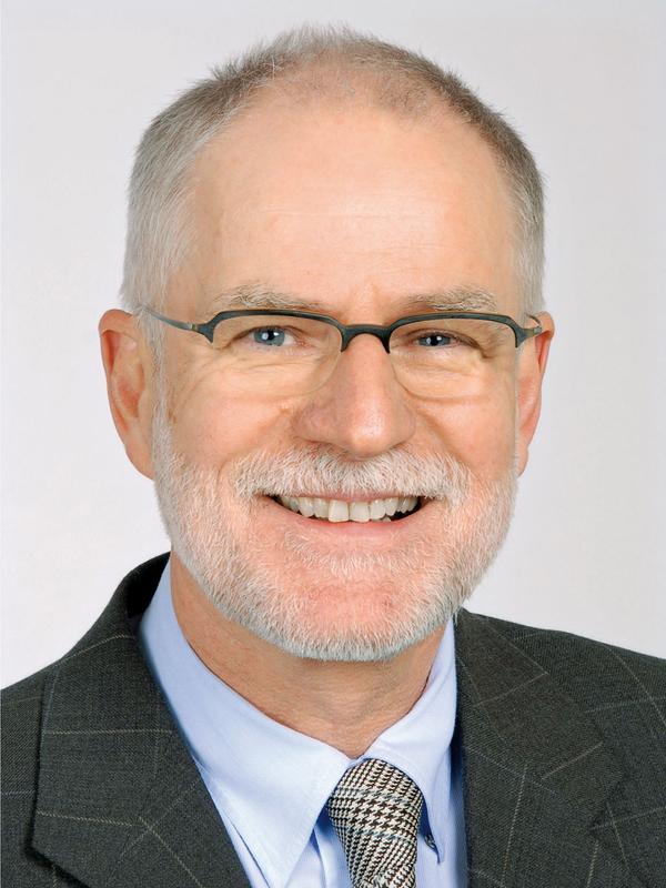 Prof. Christoph Reiners bleibt bis Ende 2015 Ärztlicher Direktor des Universitätsklinikums Würzburg