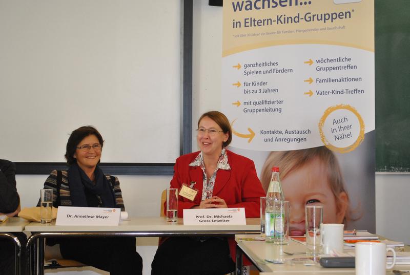 Dr. Anneliese Mayer und Prof. Dr. Gross-Letzelter während der Podiumsdiskussion