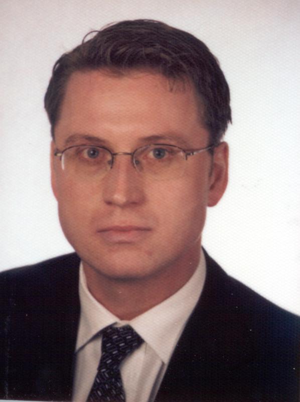 Michael Olbrich, Professor für Wirtschaftsprüfung, hat in einer Studie die wirtschaftliche Solidität von Stromanbietern untersucht.