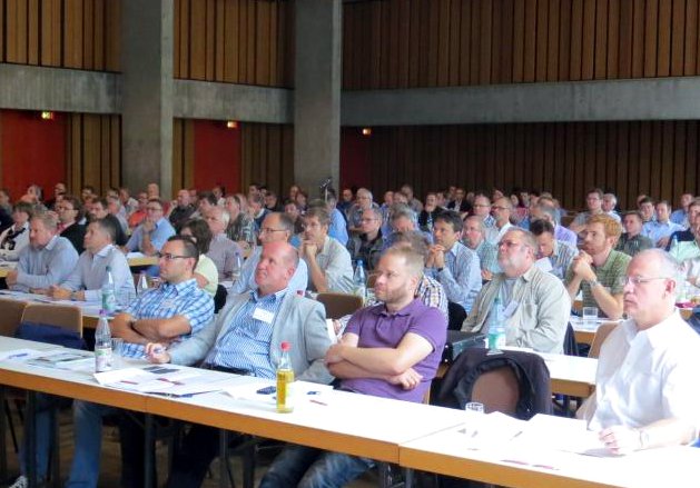 Über 280 Teilnehmern ließen sich von den Experten der Nürnberger Kolloquien zur Kanalsanierung auf den neuesten Stand bringen.
