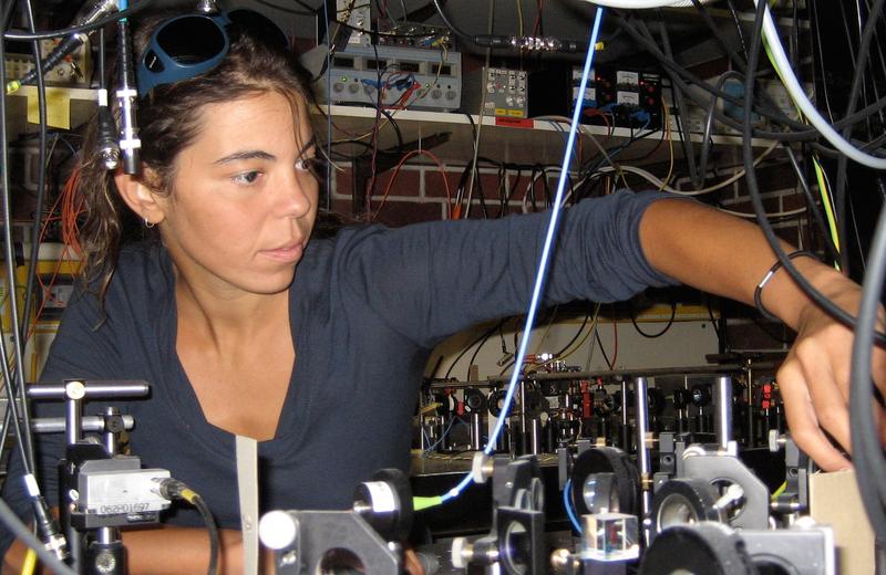 Professorin Francesca Ferlaino gehört zu den international führenden Wissenschaftlern auf dem Gebiet der Quantenphysik. 