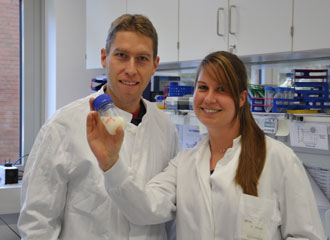 PD Dr. Eike Steinmann und Stephanie Pfänder