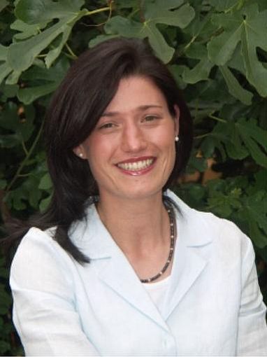 Dr. Mirelle Schied