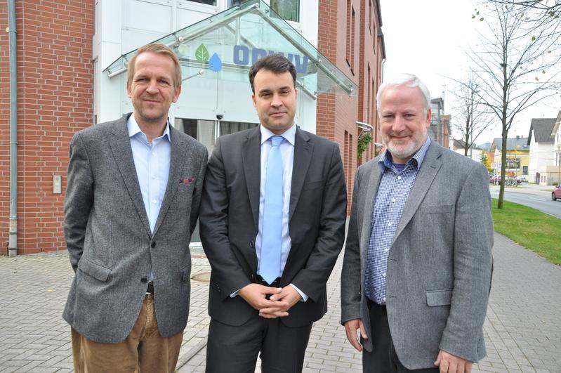 Projektpartner (v. l.) Prof. Matthias Schöniger (TU Braunschweig), Dr. Jens Wolf (GRS) und Egon Harms (OOWV)