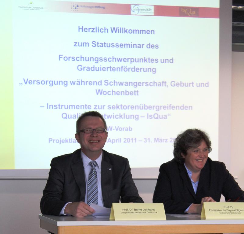 Prof. Dr. Bernd Lehmann, Vizepräsident für Forschung und Transfer an der Hochschule Osnabrück, und Prof. Dr. Friederike zu Sayn-Wittgenstein eröffneten das Seminar.