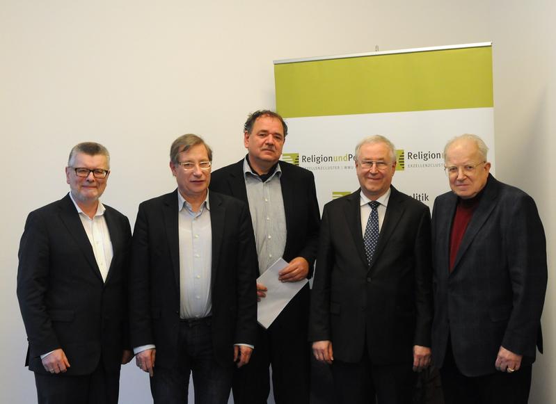 Prof. Dr. Franz-Xaver Kaufmann, Prof. Dr. Karl Gabriel, Prof. Dr. Michael Ebertz, Prof. Dr. Detlef Pollack, Prof. Dr. Gerhard Wegner (v.r.)