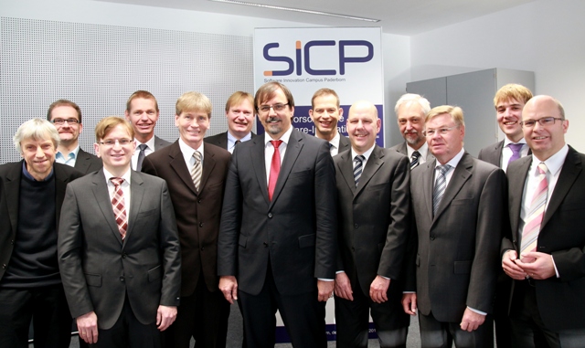 Die Gründungsmitglieder des Software Innovation Campus Paderborn (SICP) 