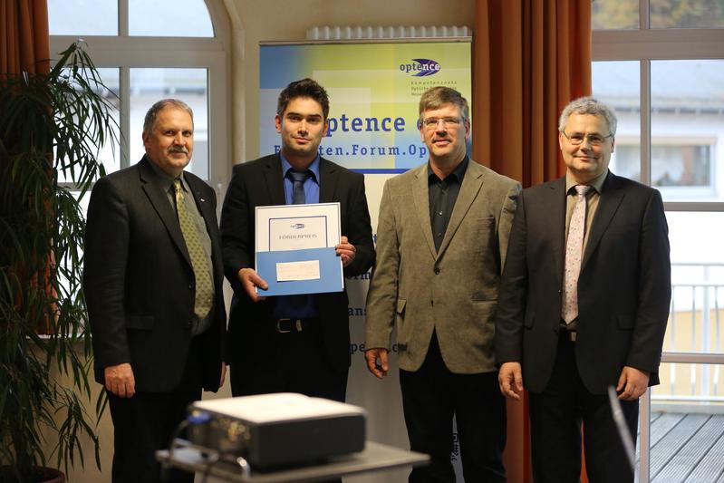 Dr. Udo Umhofer (stellv. Vorsitzender), M.Sc. Oliver Hentschel, Alfred Jacobsen (Vorsitzender Optence), Prof. Stefan Neser (Vorsitzender Auswahlkomitee)