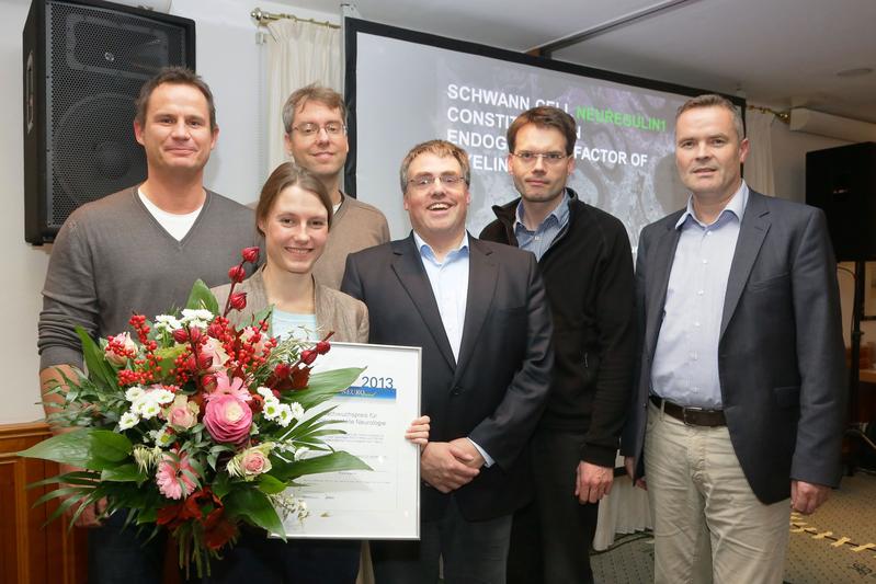 Abb. 1) Die NEUROWIND-Preisträgerin für die beste Nachwuchsarbeit in der neurologischen Grundlagenforschung, Ruth Stassart aus Göttingen (v.l.) und die Jury des Forschungspreises von NEUROWIND e.V. 