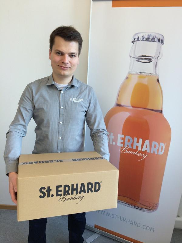 "Für das Weihnachtsgeschenk 2013 schlage ich eine Box mit 24 Flaschen unseres St. ERHARD Keller-Biers vor. Bestellen Sie doch einfach bis zum 20. Dezember über <http://www.st-erhard.com/shop/>."