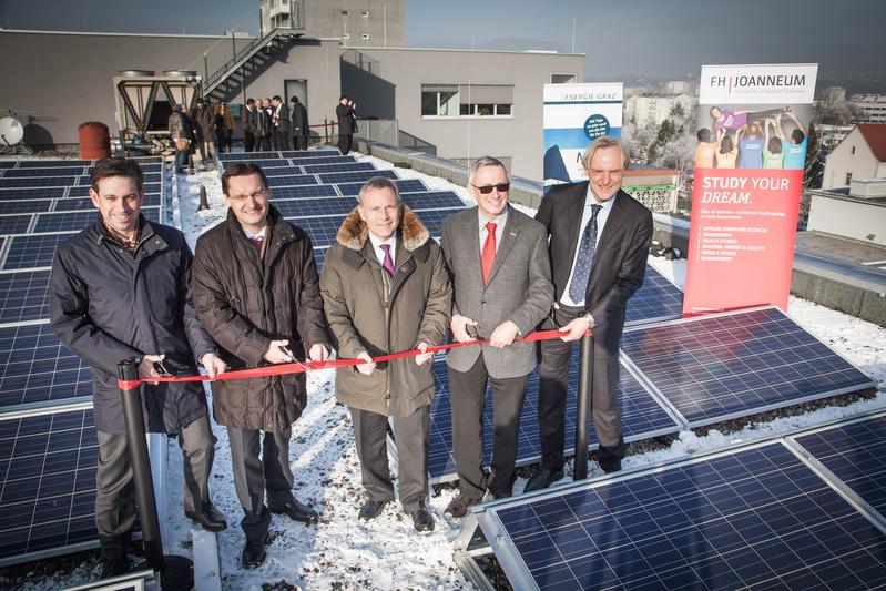 Werner Ressi und Gert Heigl (beide Geschäftsführer Energie Graz), Christian Purrer (Vorstandssprecher Energie Steiermark), FH-Rektor Karl Peter Pfeiffer und FH-Geschäftsführer Günter Riegler 