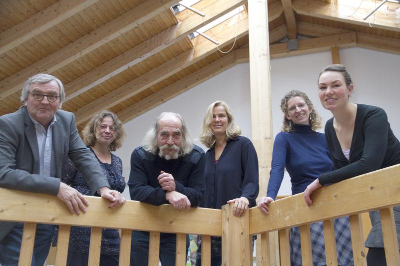 Klaus Bange und Josef-Godehard Wolpers (Jugendämter Stadt und Landkreis) sowie (v.li.) Dr. Kirsten Schuchardt, Prof. Dr. Claudia Mähler, Christina Balke Melcher und Rona Stellmann (Uni Hildesheim)