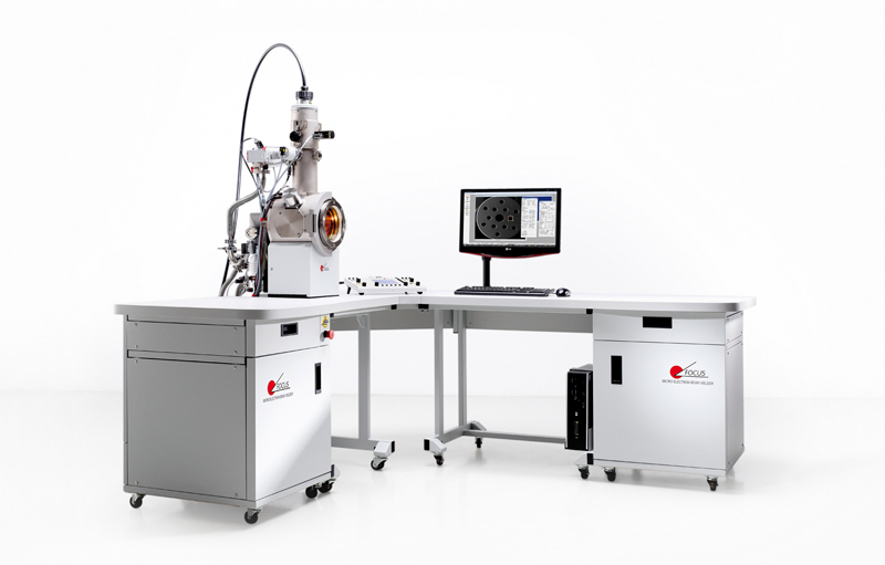 Elektronenstrahl-Bearbeitungsmaschine mit max. 60 kV Beschleunigungsspannung und 2 kW Strahlleistung © Focus GmbH 