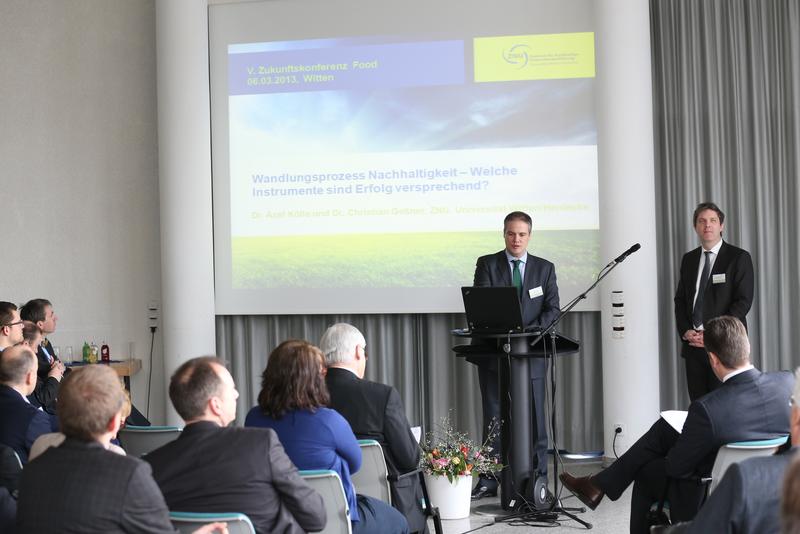 Dr. Axel Kölle und Dr. Christian Geßner bei der Eröffnung des Foodkongresses 2013