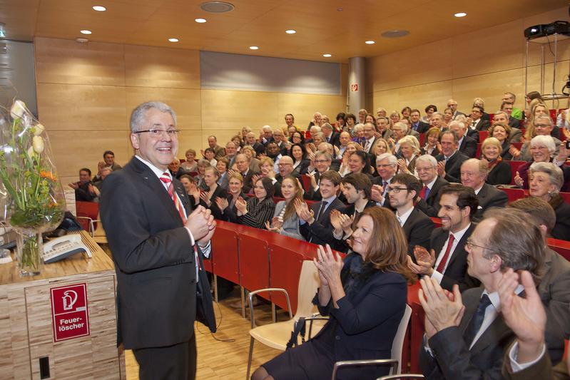 Prof. Bernd Klaiber bei seiner Abschiedsvorlesung am 7. Februar dieses Jahres. Ende März 2014 geht er in den Ruhestand.
