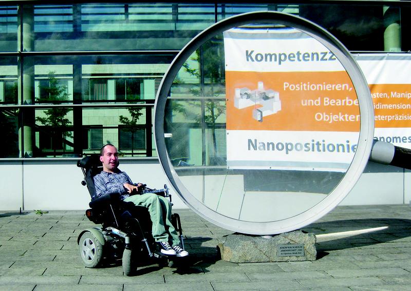 Bastian Krösche an seinem Studienort TU Ilmenau