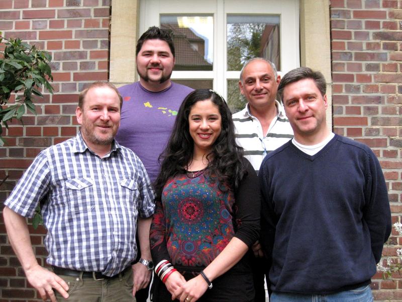 Sven Dobner, Dr. Con Mallidis, Prof. Stefan Schlatt, Victoria Sanchez und Prof. Carsten Fallnich (von links oben nach rechts unten)
