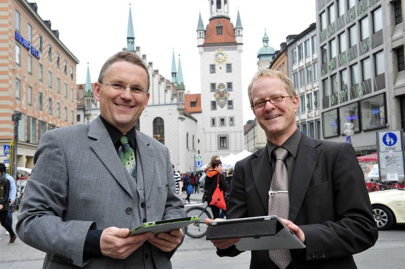 Dr. Ditmar Unger, Leiter IT bei den SWM, und Prof. Dr. Helmut Reiser, Leiter Communication Systems beim Leibniz-Rechenzentrum