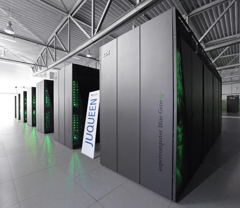 JUQUEEN – einer der zehn schnellsten Rechner der Welt – am Jülich Supercomputing Centre (JSC)
