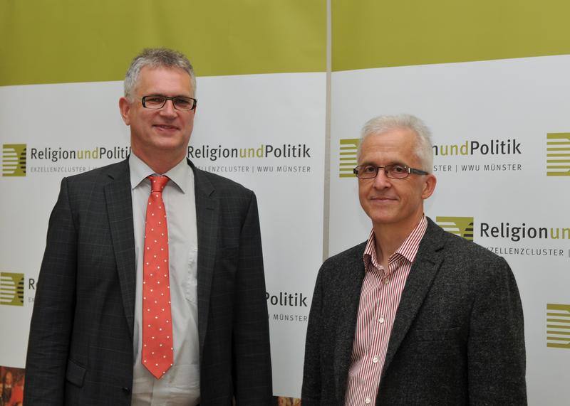 Prof. Dr. Dirk Evers und Prof. Dr. Robert-Benjamin Illing (v.l.)