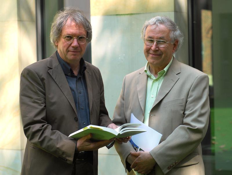 Prof. Dr. Hans-Richard Reuter and Prof. Dr. Karl Gabriel (from left to right) 