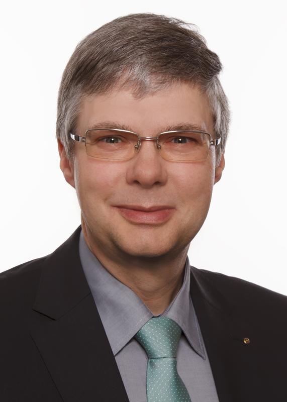Prof. Dr. Wolfgang Viöl, Leiter des Fraunhofer-Anwendungszentrums für Plasma und Photonik.