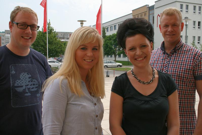 Philipp Pawlowski, Anne Meyer, Sandra Guderjahn und Sebastian Wott sind seit September 2013 in diesem berufsbegleitenden Studiengang  an der Hochschule Neubrandenburg eingeschrieben.