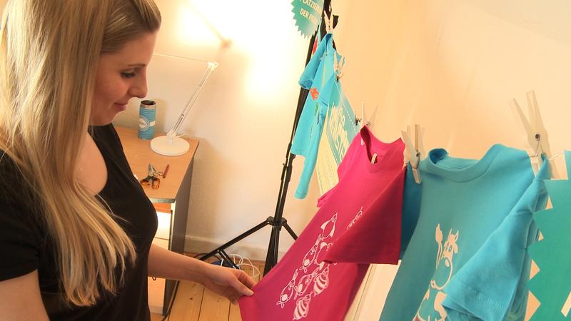 Gründerin Andrea Zimmermann hat zwei Kollektionen entwickelt: Lern-T-Shirts und Charakter-T-Shirts für Kinder zwischen zwei und sechs Jahren