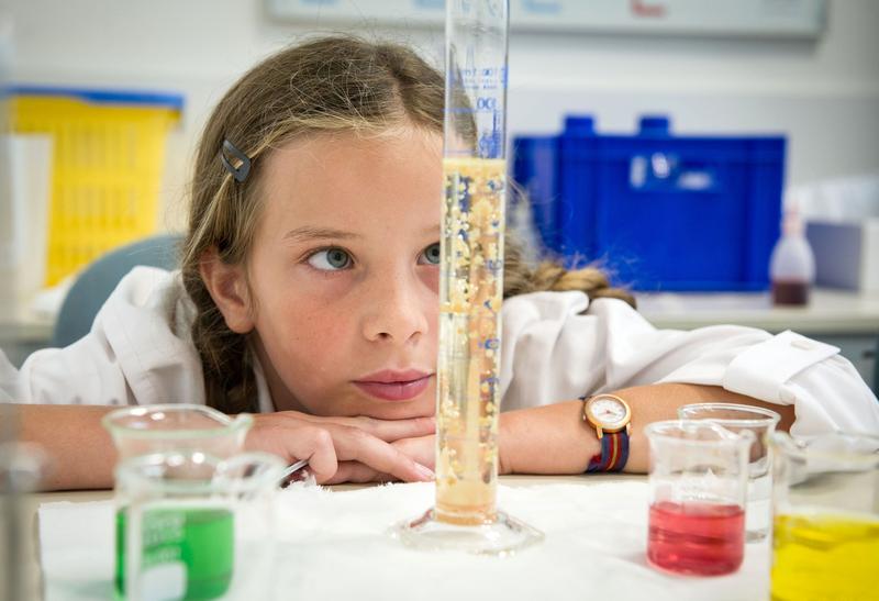 Wissenschaft und Forschung erleben – das können Sieben- bis Vierzehnjährige bei der Kinder-Uni am KIT