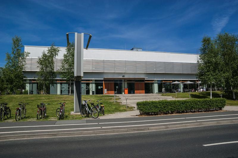 Blick zur Hochschulbiliothek und Mensa am Hochschulstandort Zittau