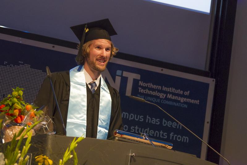 Andrew Toth from USA wins DAAD Award 2014 at NIT 