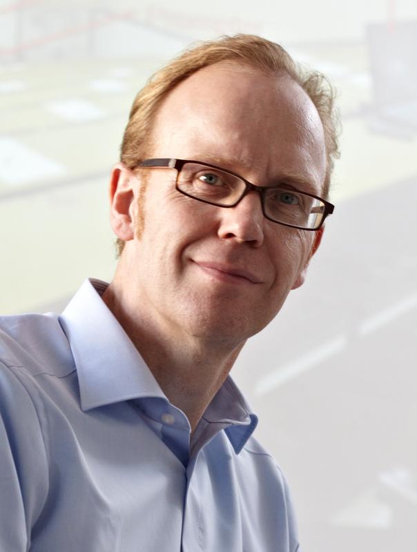   Prof. Henning Lobin