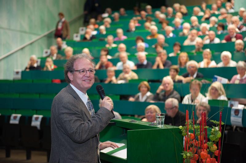 ZAWiW-Sprecher Prof. Othmar Marti stellte das Programm der Herbstakademie vor