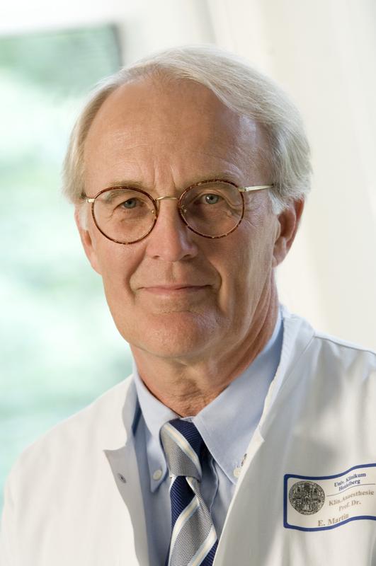 Professor Dr. Eike Martin, Ärztlicher Direktor der Anästhesiologischen Universitätsklinik Heidelberg und ehemaliger Klinikumsvorstand, geht in den Ruhestand.