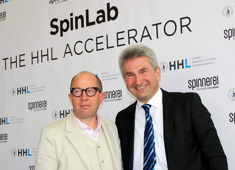 Galerist Gerd Harry Lybke (Galerie EIGEN+ART) (links) und HHL-Rektor Prof. Dr. Andreas Pinkwart. Foto: HHL