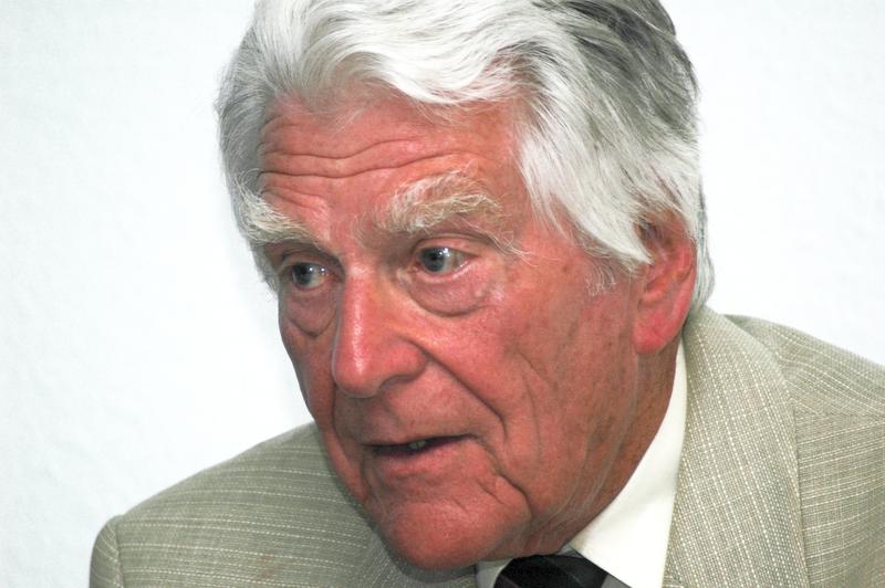 Prof. Dr. Rolf Hachmann