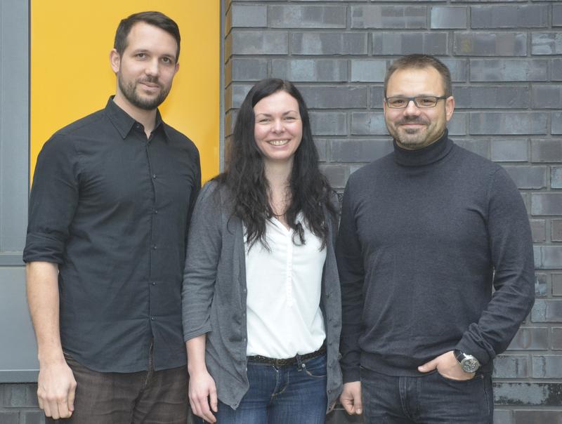 Joël Charles, Jeannette Fuchs und  Prof. Dr. Thorsten Stiewe wurden mit dem Tierschutzforschungspreis 2014 des Landes Hessen ausgezeichnet