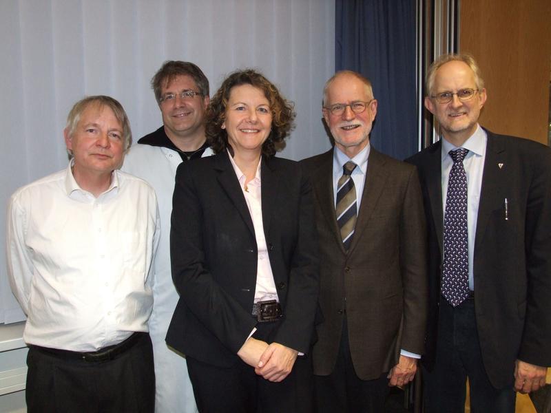 Der Vorstand des Zentrums für Seltene Erkrankungen am Uniklinikum Würzburg (v. l.): Prof. T. Haaf, Dr. T. Schweitzer, A. Simon, Prof. C. Reiners, Prof. H. Hebestreit. Es fehlt Prof. M. Frosch.