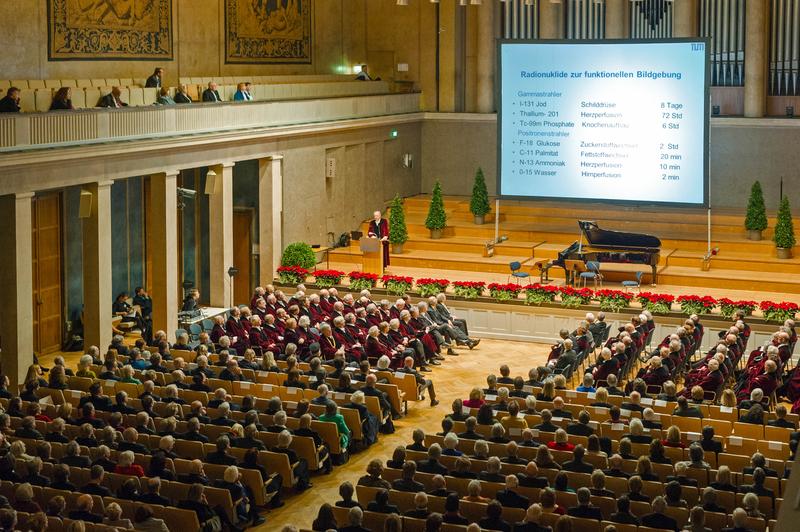 Prof. Dr. Markus Schwaiger bei seinem Festvortrag im Herkulessaal.