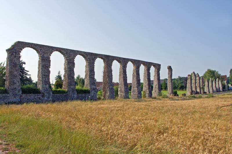 Roman aqueduct of Luynes