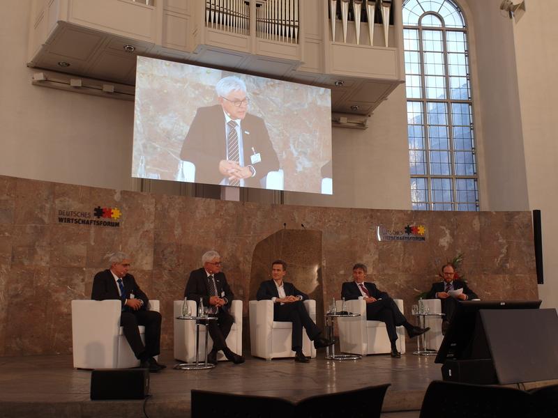 Diskussionsrunde: Industrie 4.0 und die Fabrik der Zukunft: Wo steht die Digitalisierung in Deutschland?