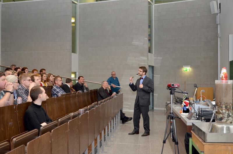 Prof. Dr. Quarg-Vonscheidt bei seiner Vorlesung