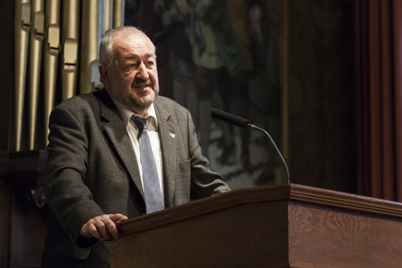 Professor Dr. Harald Lachnit, Vizepräsident für Studium und Lehre, wird die Studieninteressierten zur Hochschulerkundung an der Philipps-Universität Marburg begrüßen 