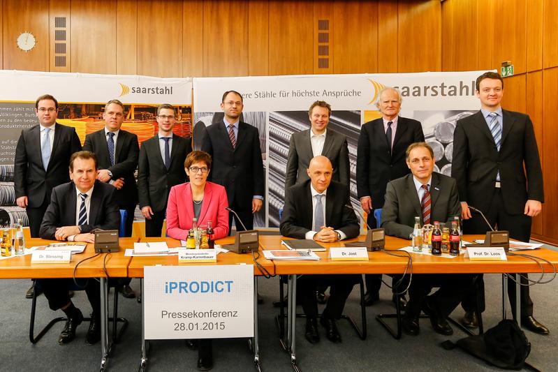 Dr. Karlheinz Blessing, Saarstahl AG; Dr. Wolfram Jost, Software AG; Annegret Kramp-Karrenbauer, Ministerpräsidentin des Saarlandes und Prof. Dr. Peter Loos, DFKI