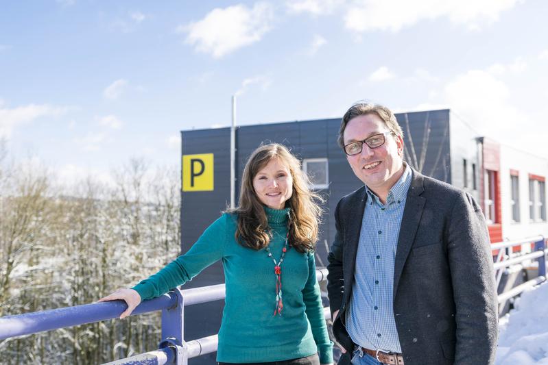 Projekt-Koordinator Prof. Dr. Christian Lahusen und seine Mitarbeiterin Dr. Ulrike Zschache.