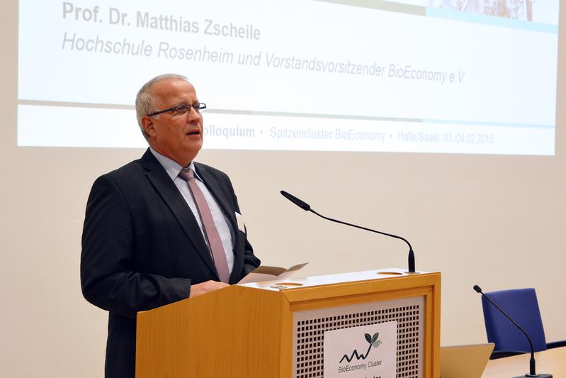 Prof. Dr. Matthias Zscheile, Vorstandsvorsitzender des BioEconomy e.V. eröffnete das Statuskolloquium des Spitzenclusters BioEconomy. 