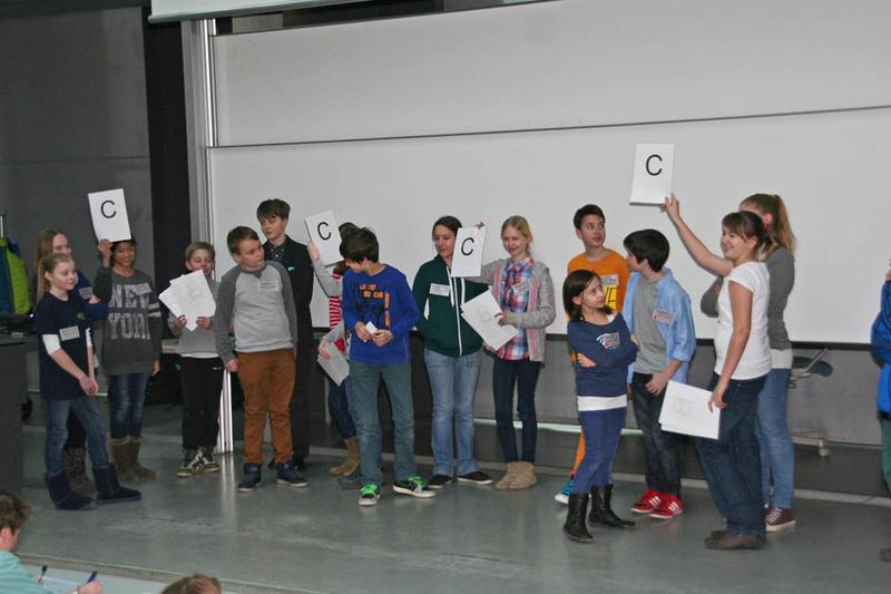 Gruppenwettbewerb zum Tag der Naturwissenschaften 2014.