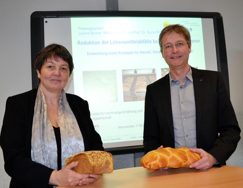 Juliane Becker, NRW-Ministerium für Verbraucherschutz, und Prof. Dr. Guido Ritter, FH Münster