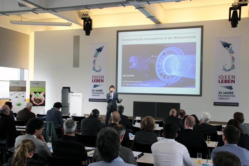 Gut 100 Fachleute aus Industrie und Wirtschaft bei »nANO meets water VI«.